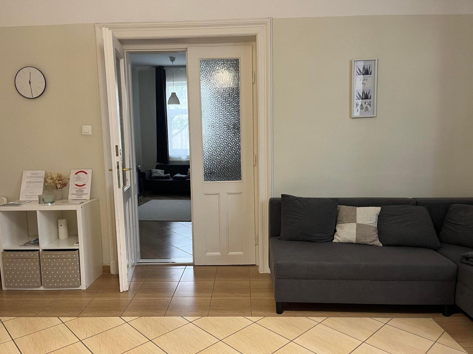 Idill Apartmanhaz B&B Tiszafüred Exterior foto